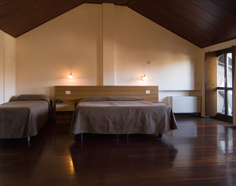 Hotel Ares Milano Luaran gambar